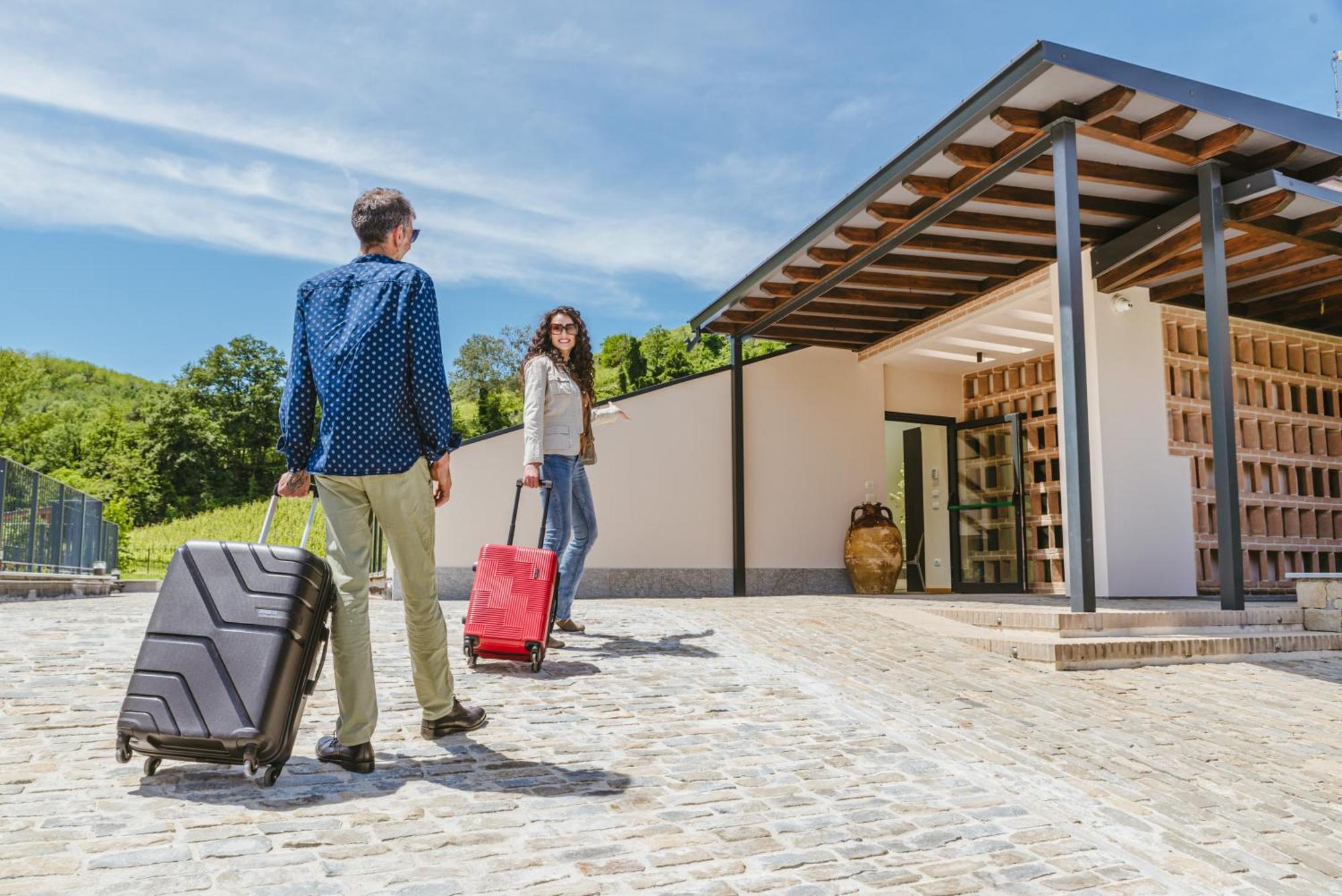 Garesio Wine Resort Serralunga d'Alba Zewnętrze zdjęcie